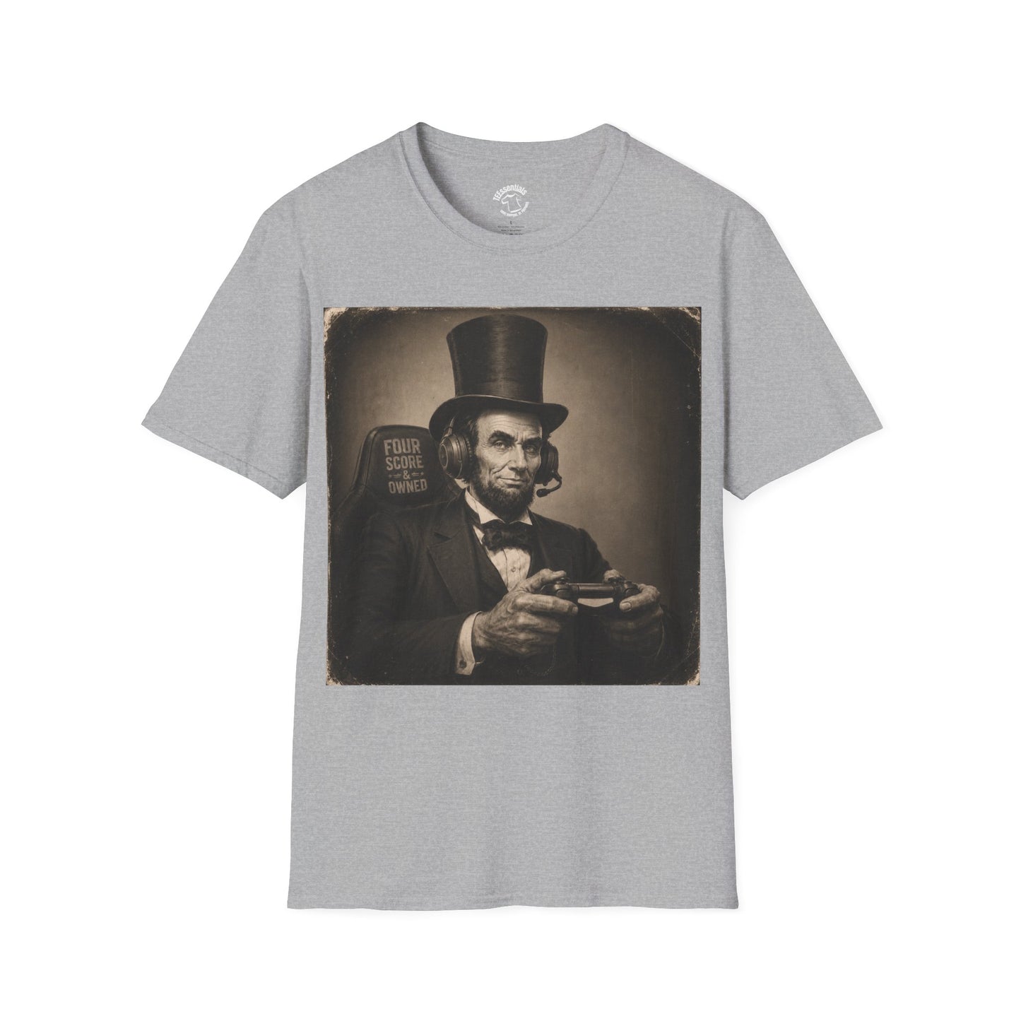 Vintage Abraham Lincoln Gamer Photo T-Shirt — Retro Presidential Gamer Portrait Tee